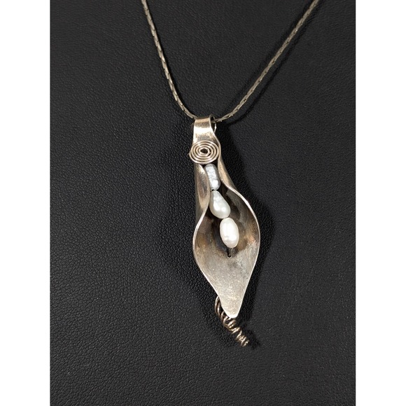 Artisan Crafted Jewelry - Artisan Upcycled Spoon Necklace Calla Lily Flower White Pearl Silver Tone 18"